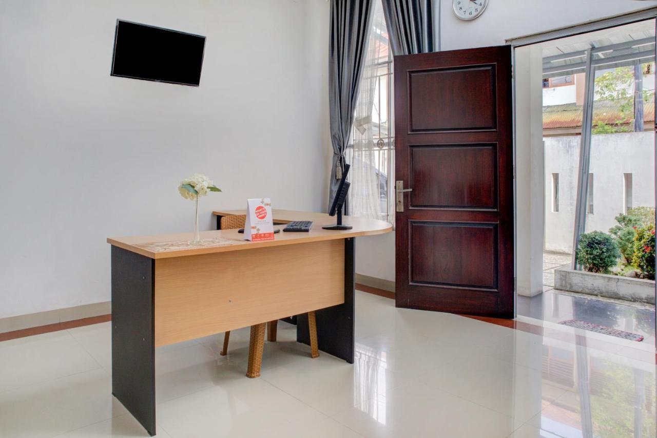 Oyo 3690 Wisma Yani Syariah パダン エクステリア 写真