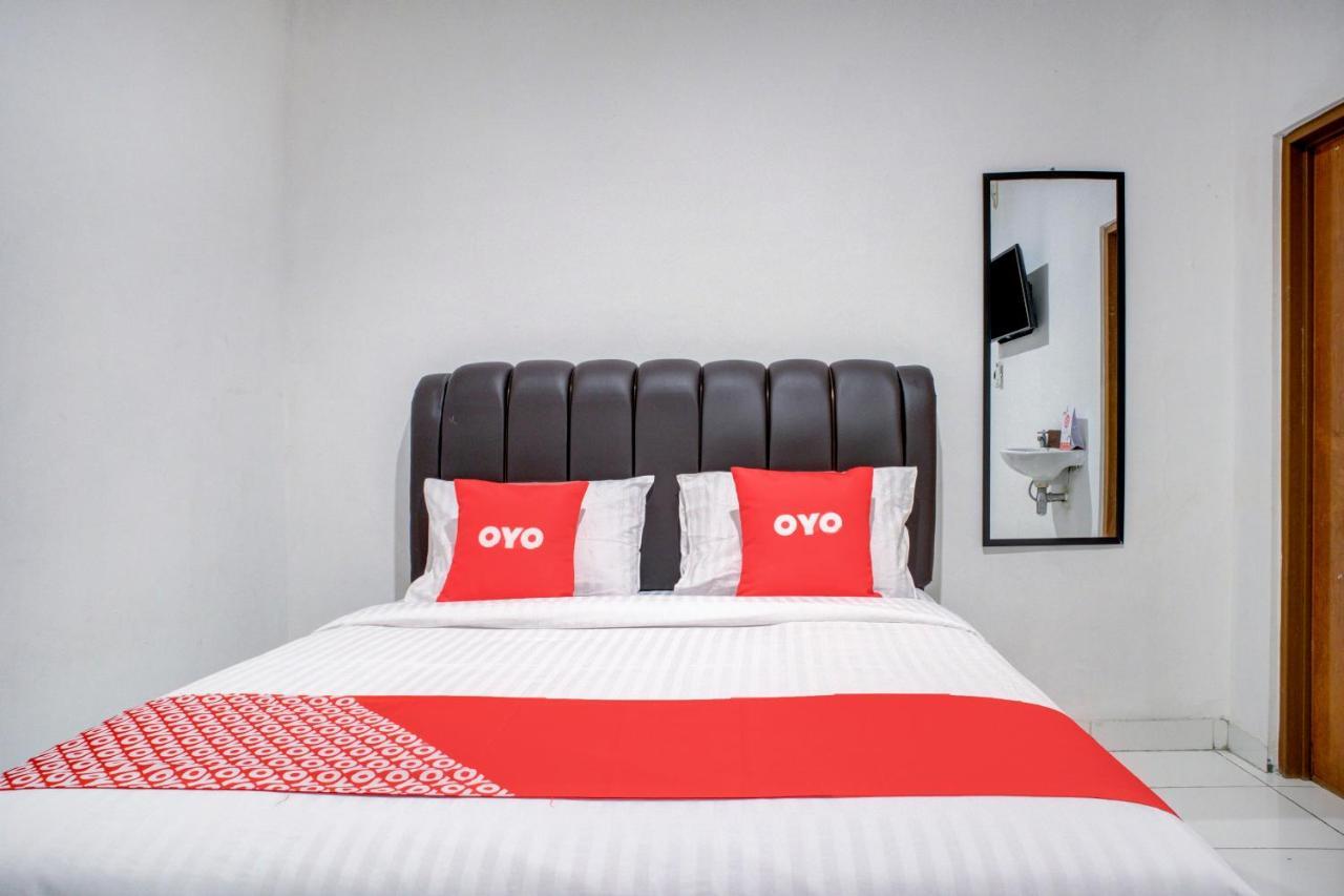 Oyo 3690 Wisma Yani Syariah パダン エクステリア 写真