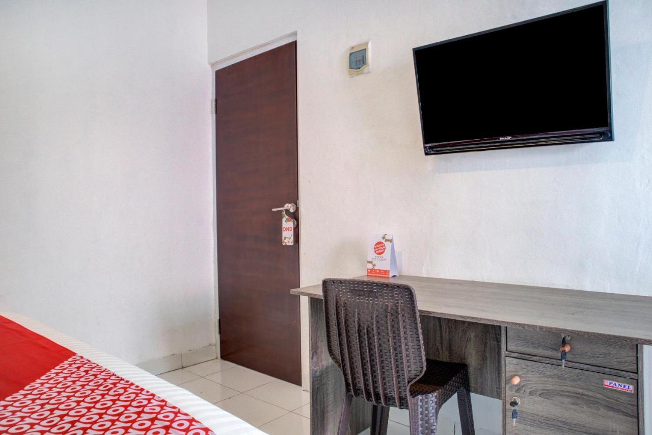 Oyo 3690 Wisma Yani Syariah パダン エクステリア 写真